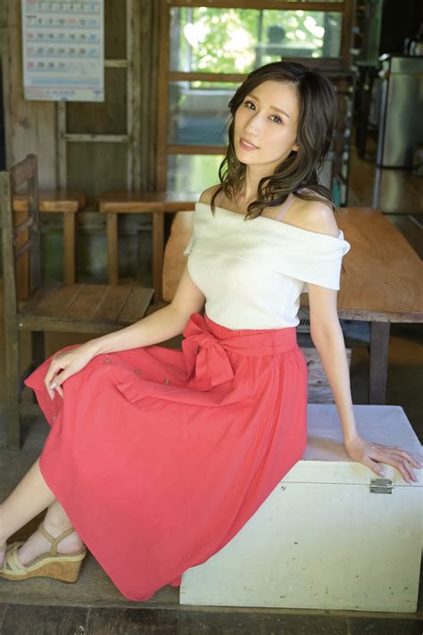 av julia 無 修正|julia actress wiki.